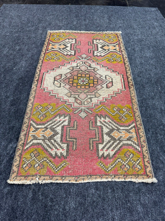 Turkish Yastik Rug  1'9" x  3'3" #24016