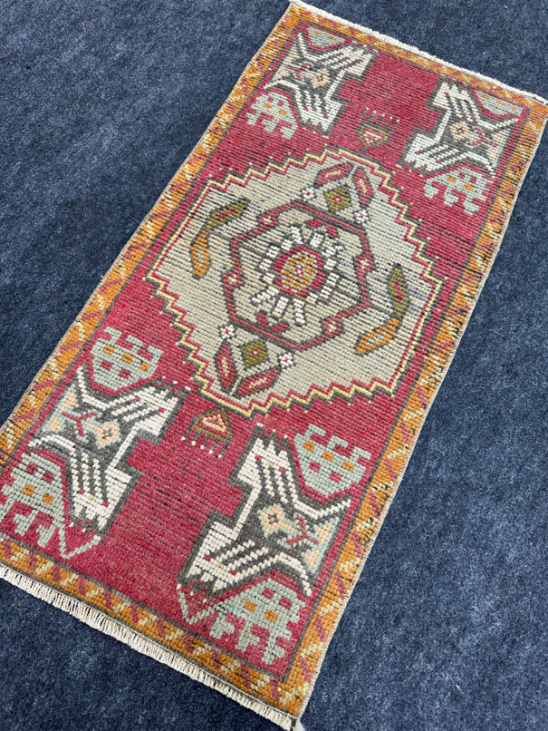 Turkish Yastik Rug  1'6" x  3' #23985