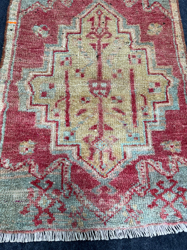 Turkish Yastik Rug  2'1" x  2'7" #23979