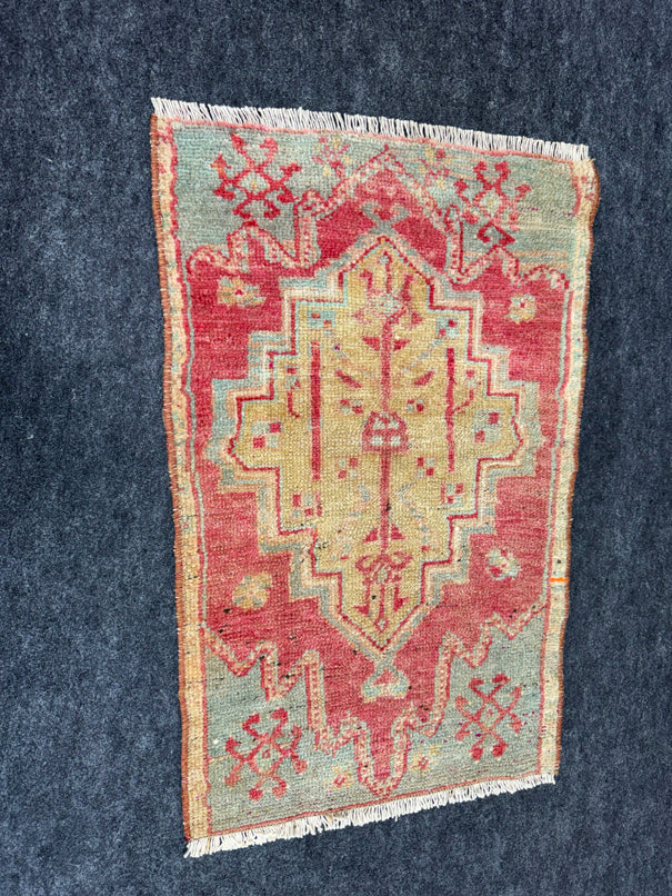 Turkish Yastik Rug  2'1" x  2'7" #23979