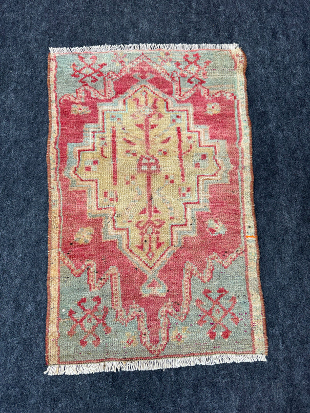 Turkish Yastik Rug  2'1" x  2'7" #23979