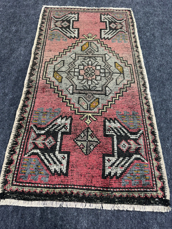 Turkish Yastik Rug  1'9" x  3'4" #23978