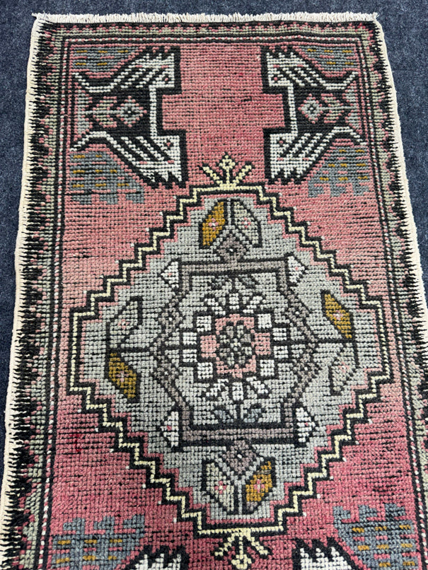 Turkish Yastik Rug  1'9" x  3'4" #23978