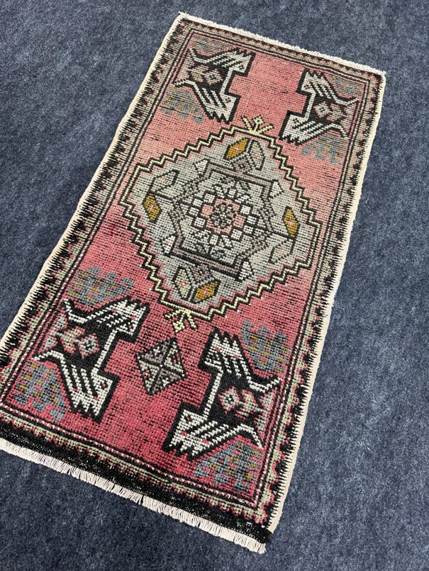 Turkish Yastik Rug  1'9" x  3'4" #23978
