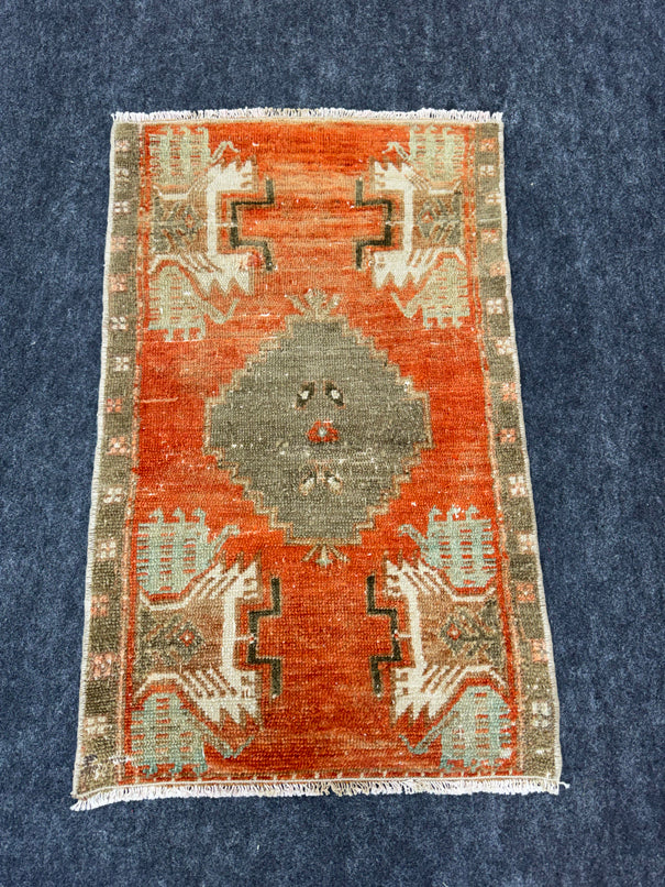 Turkish Yastik Rug  1'9" x  2'10" #23970
