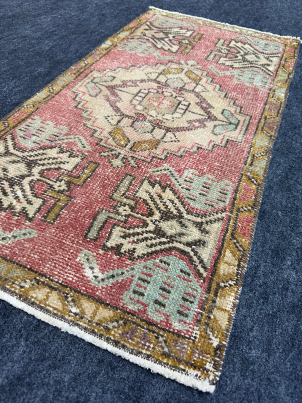Turkish Yastik Rug  1'8" x  3'1" #24397