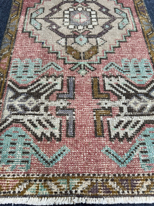 Turkish Yastik Rug  1'6" x  3'1" #24398