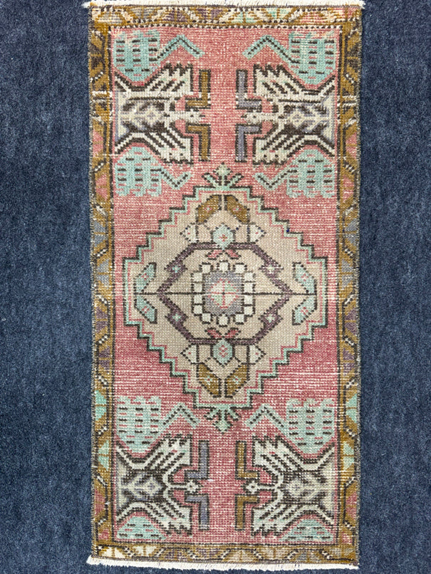 Turkish Yastik Rug  1'6" x  3'1" #24398