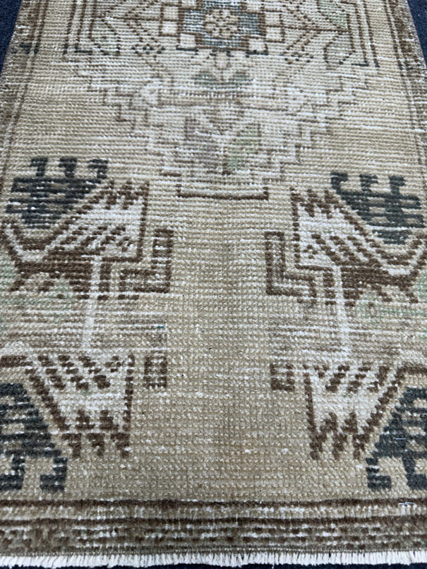 Turkish Yastik Rug  1'6" x  3'1" #24400