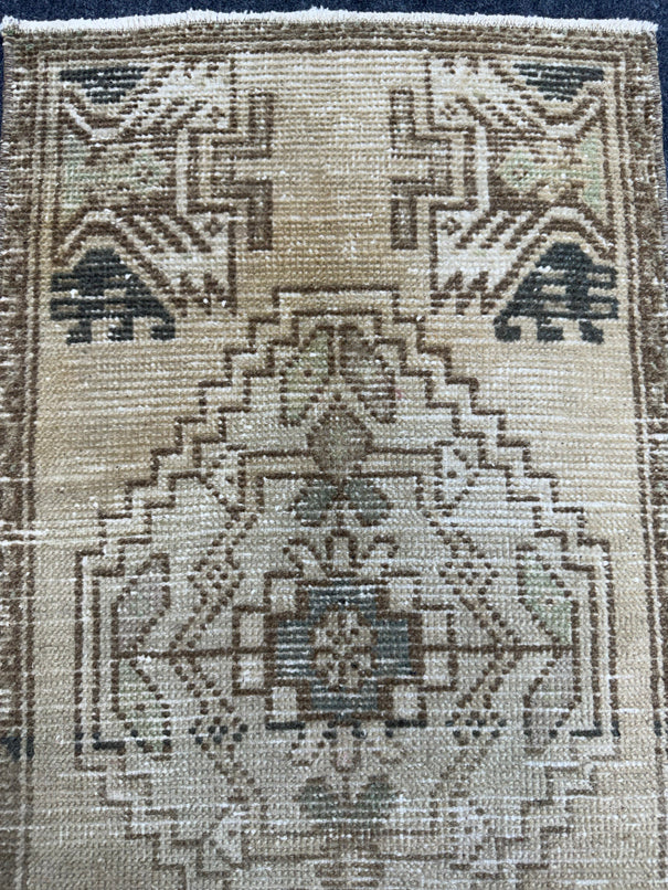 Turkish Yastik Rug  1'6" x  3'1" #24400