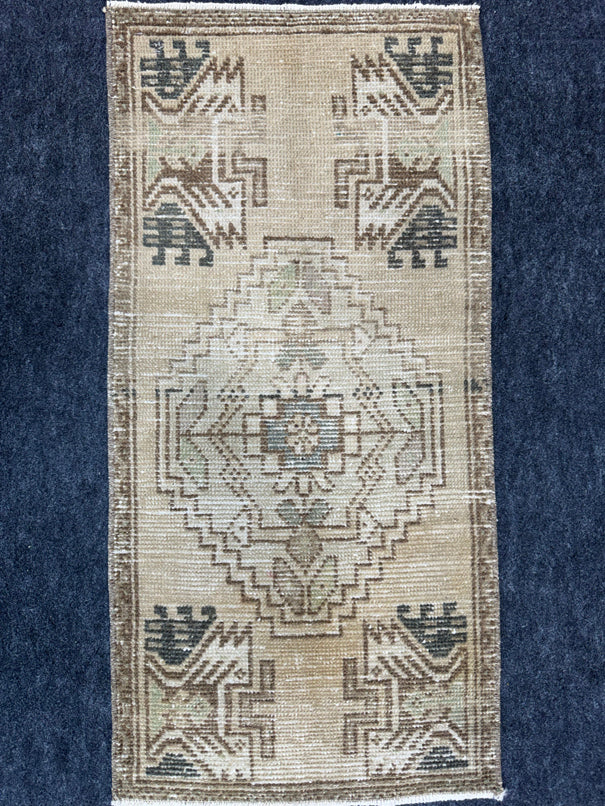 Turkish Yastik Rug  1'6" x  3'1" #24400