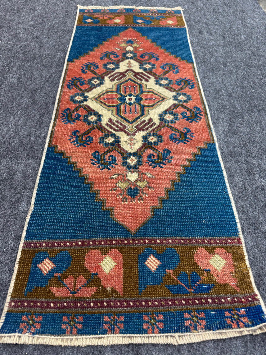 Turkish Yastik Rug  1'5" x  4' #24395
