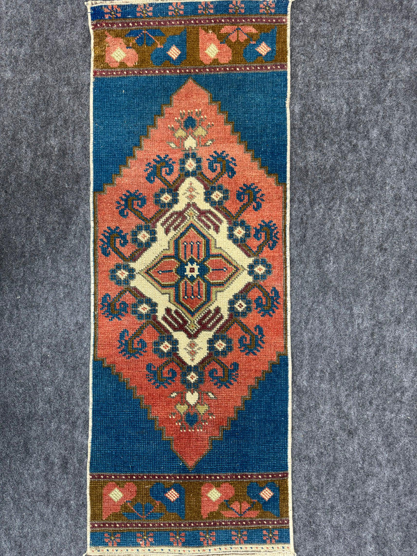 Turkish Yastik Rug  1'5" x  4' #24395