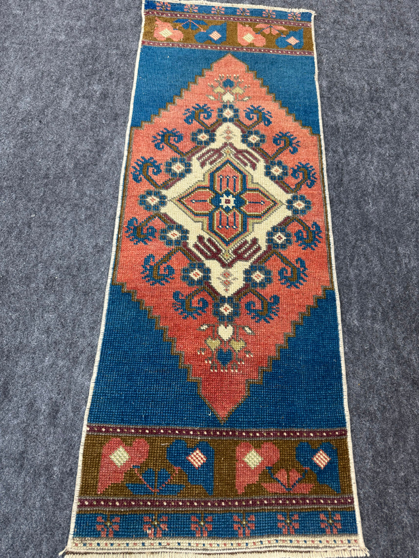 Turkish Yastik Rug  1'5" x  4' #24395