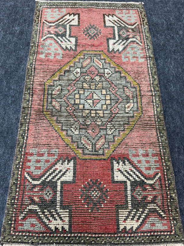 Turkish Yastik Rug  1'8" x  3'2" #24394