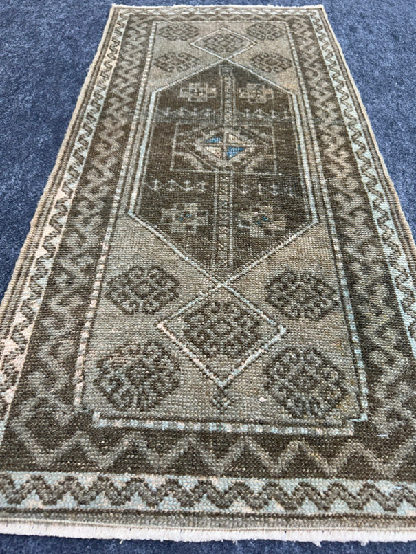 Turkish Yastik Rug  1'8" x  3'6" #24393