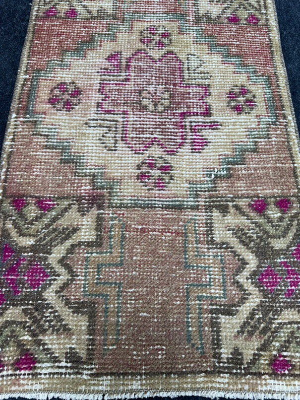Turkish Yastik Rug  1'8" x  2'11" #24390
