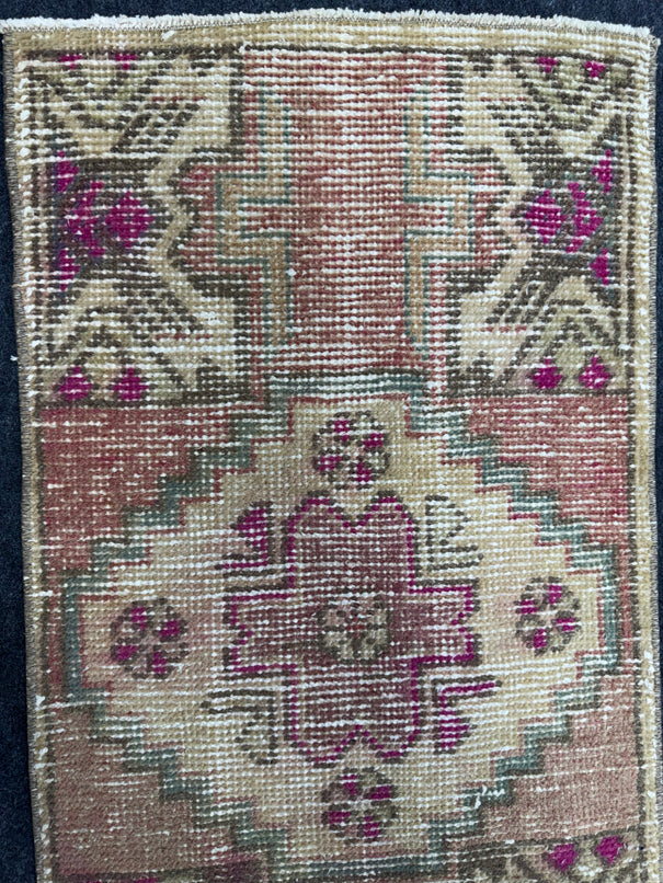 Turkish Yastik Rug  1'8" x  2'11" #24390