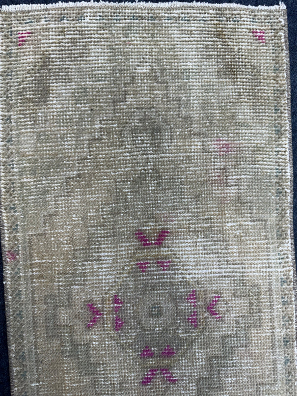 Turkish Yastik Rug  1'7" x  3'2" #24388