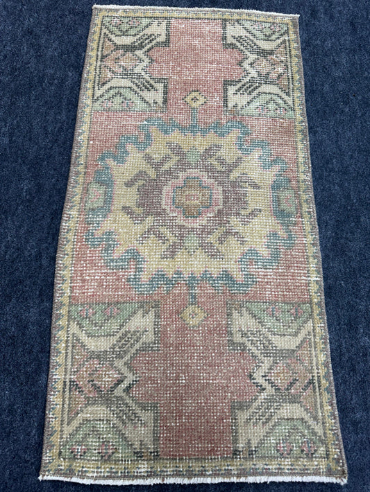 Turkish Yastik Rug  1'6" x  3' #24385