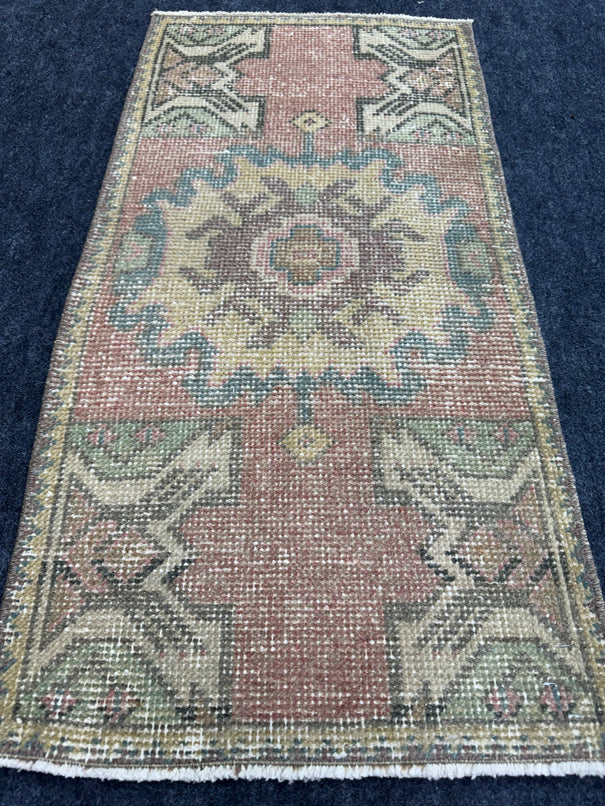 Turkish Yastik Rug  1'6" x  3' #24385