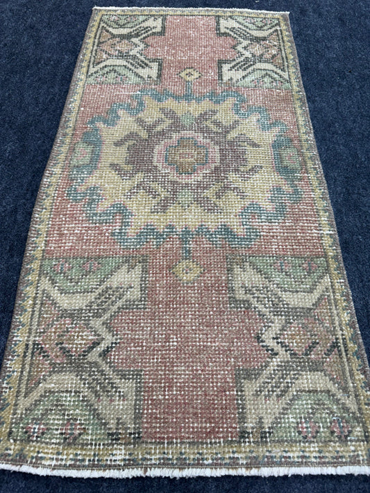 Turkish Yastik Rug  1'6" x  3' #24385