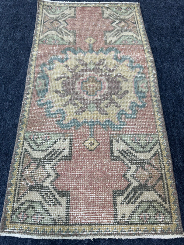 Turkish Yastik Rug  1'6" x  3' #24385