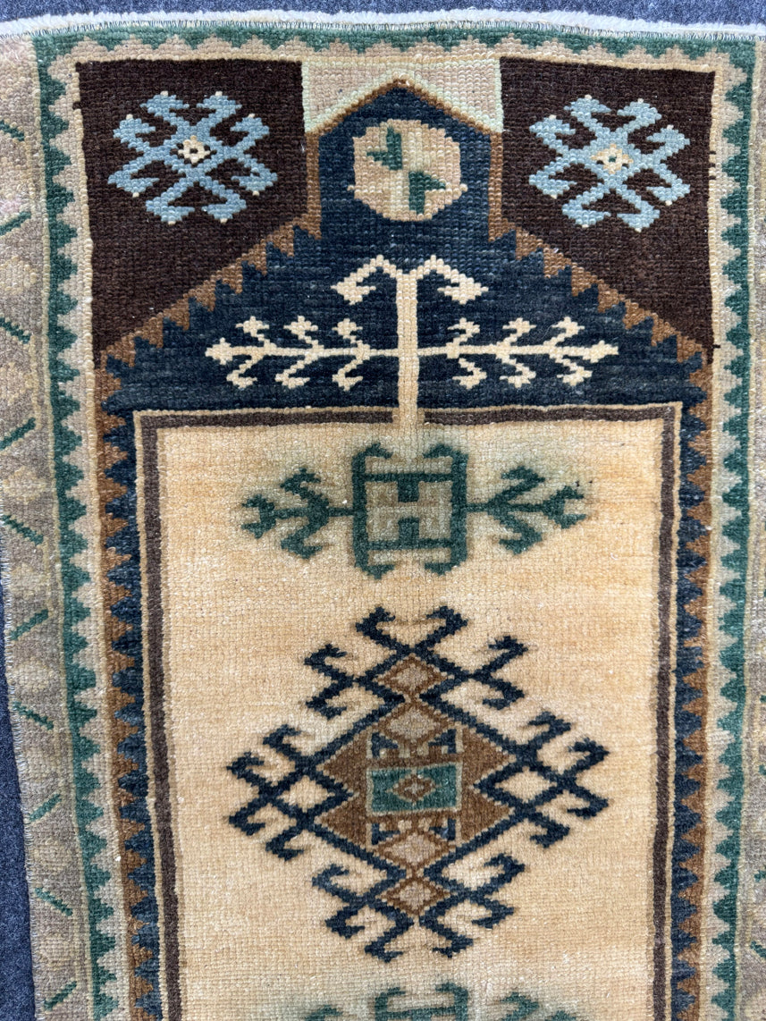 Turkish Yastik Rug  1'8" x  3' #24384