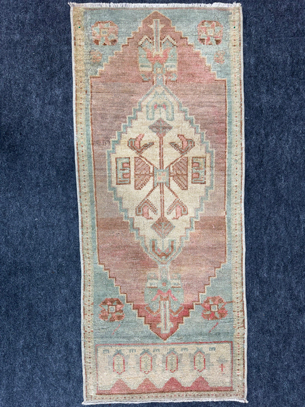 Turkish Yastik Rug  1'7" x  3'7" #24382