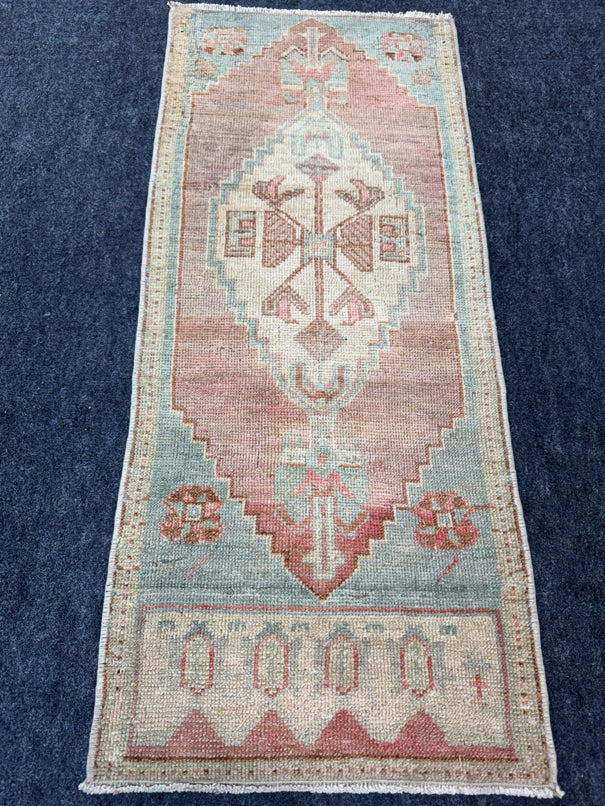 Turkish Yastik Rug  1'7" x  3'7" #24382