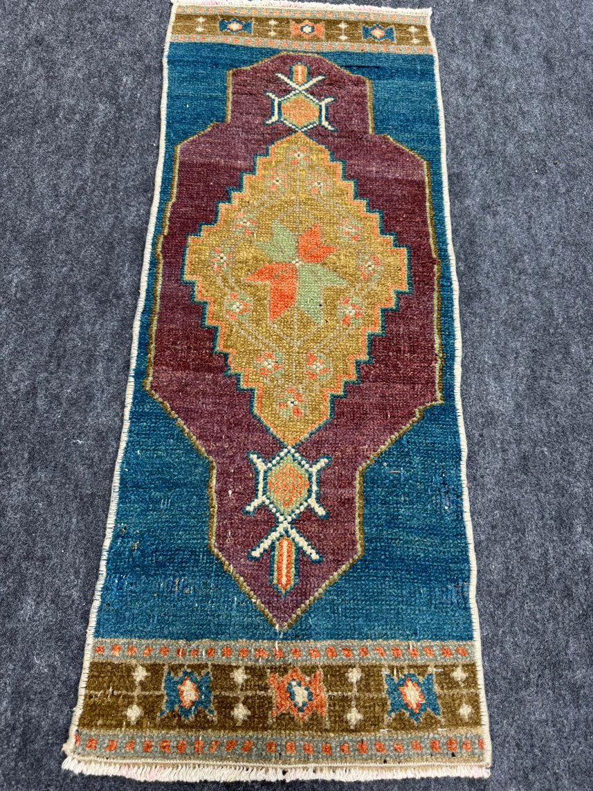 Turkish Yastik Rug  1'2" x  3'1" #24380