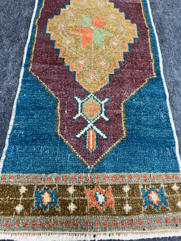 Turkish Yastik Rug  1'2" x  3'1" #24380