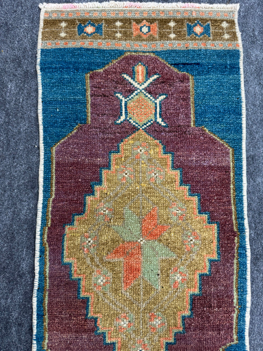 Turkish Yastik Rug  1'2" x  3'1" #24380