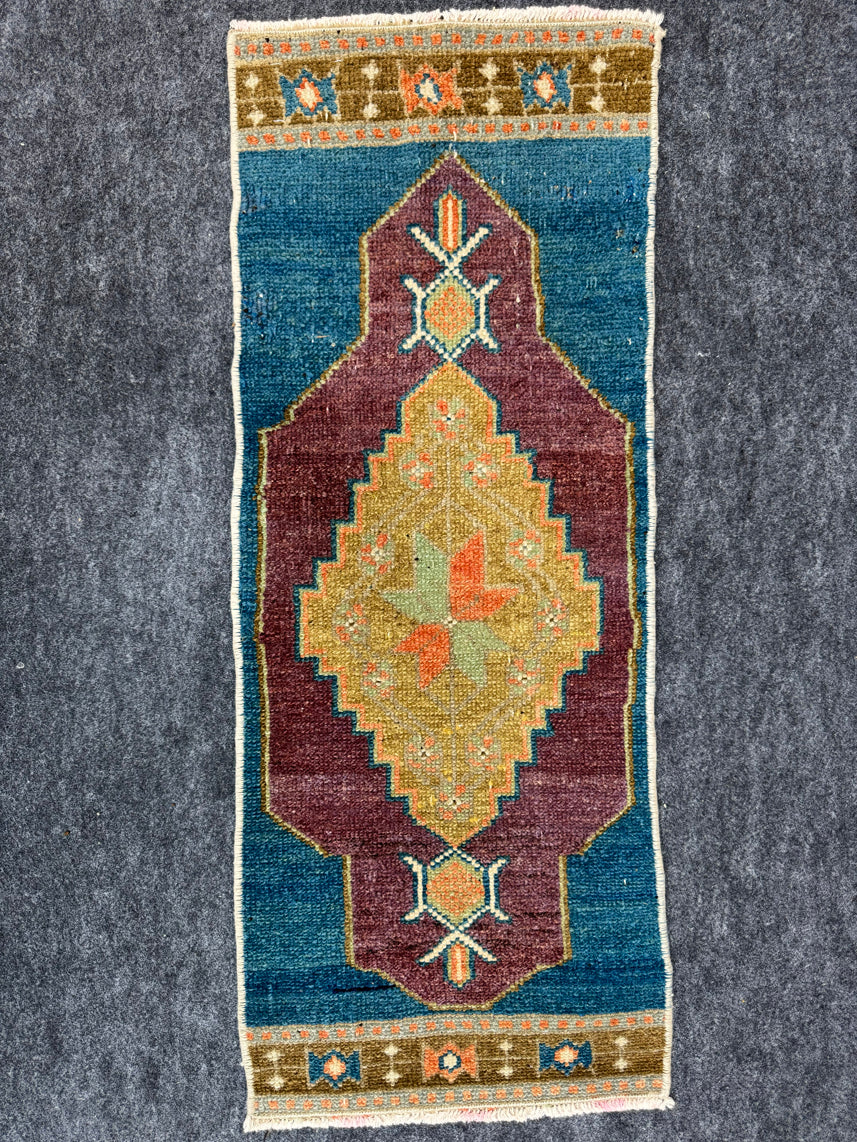 Turkish Yastik Rug  1'2" x  3'1" #24380