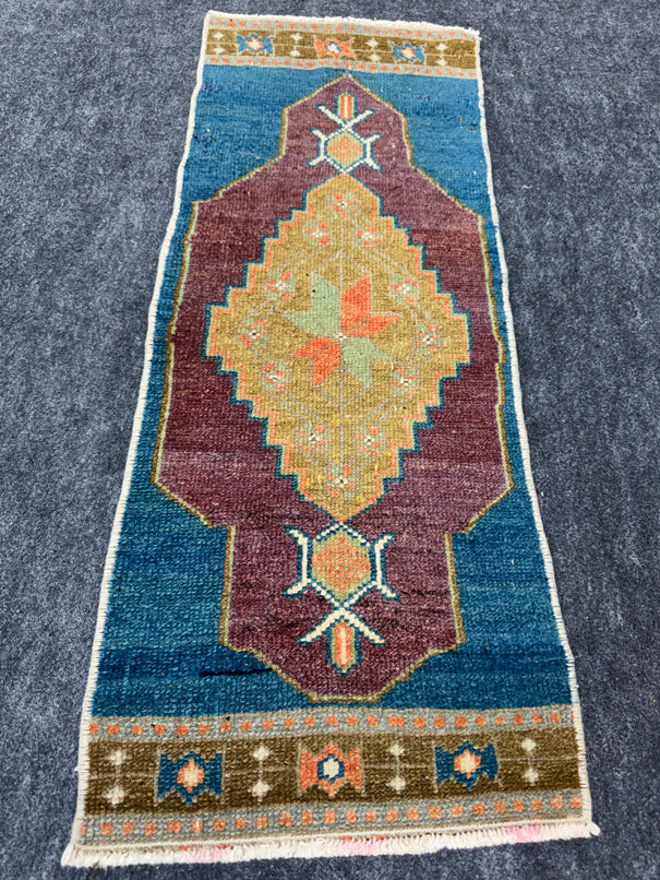 Turkish Yastik Rug  1'2" x  3'1" #24380