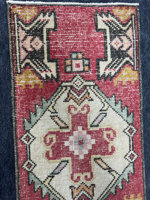 Turkish Yastik Rug  1'4" x  3' #24378
