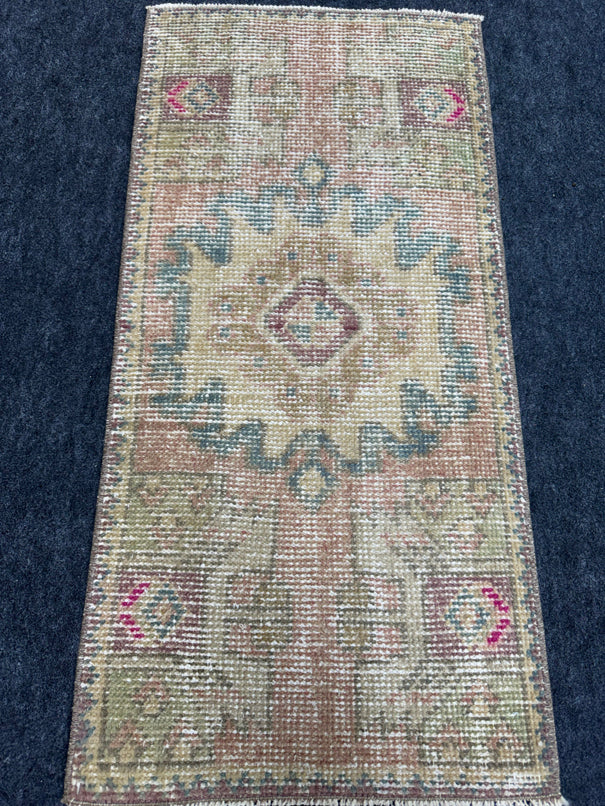 Turkish Yastik Rug  1'7" x  3'3" #24379