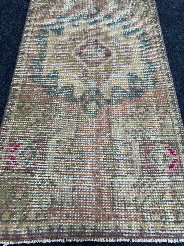Turkish Yastik Rug  1'7" x  3'3" #24379