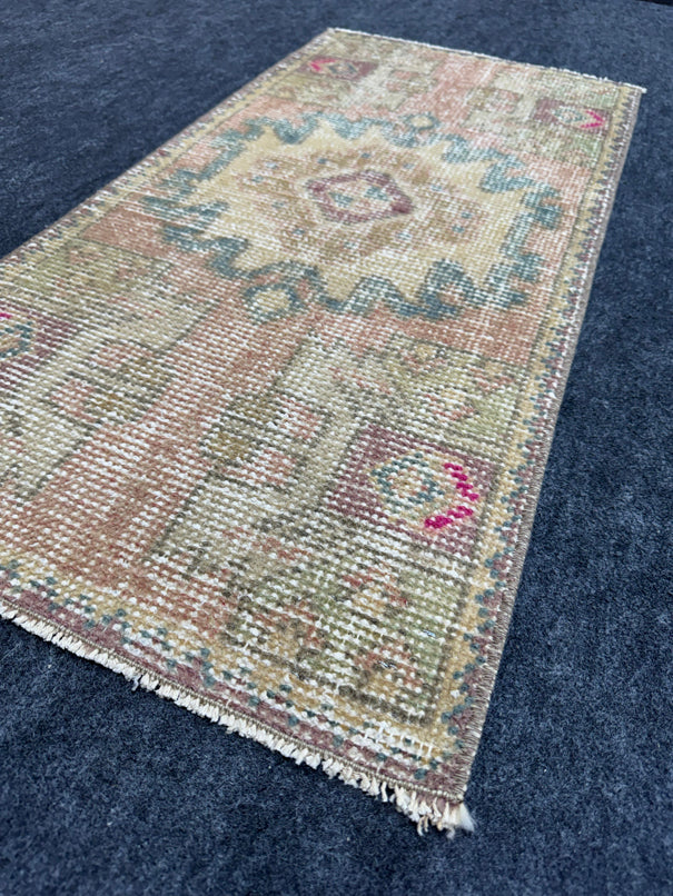Turkish Yastik Rug  1'7" x  3'3" #24379