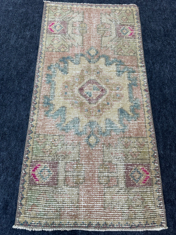 Turkish Yastik Rug  1'7" x  3'3" #24379