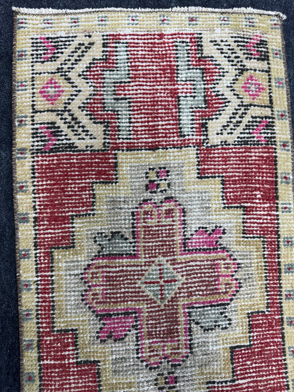 Turkish Yastik Rug  1'6" x  3'1" #24375