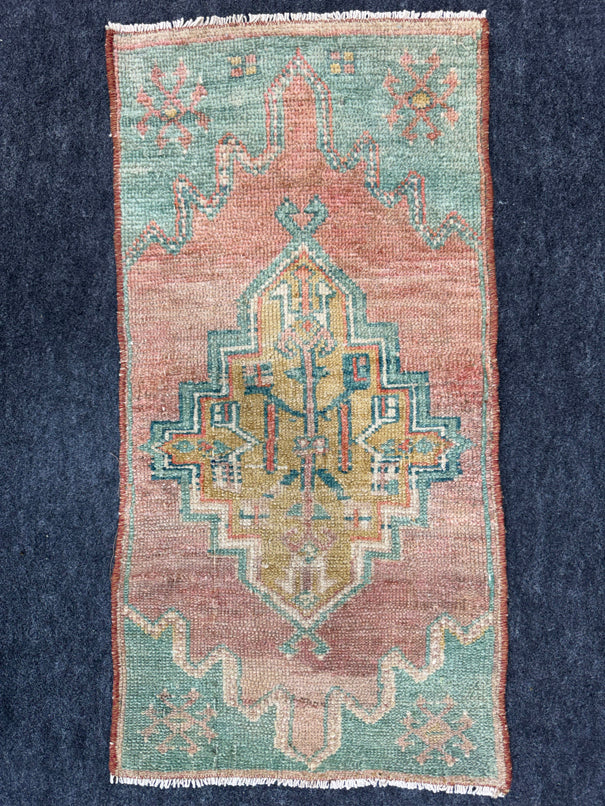 Turkish Yastik Rug  1'6" x  2'10" #24374