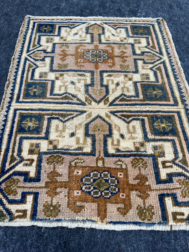Turkish Yastik Rug  1'8" x  2'2" #24372