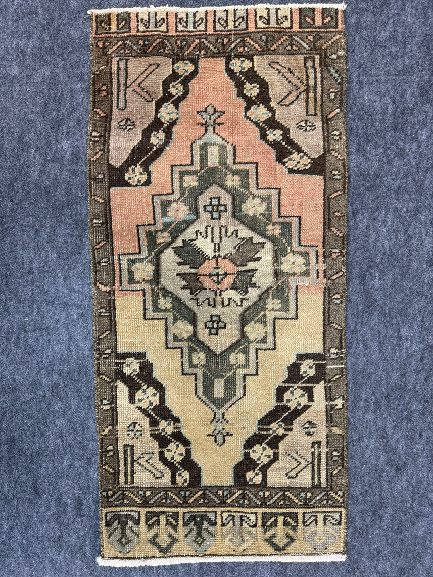 Turkish Yastik Rug  1'8" x  3'7" #24371