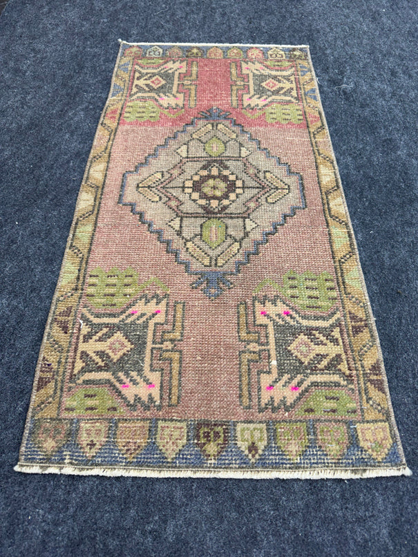 Turkish Yastik Rug  1'8" x  3'4" #24367