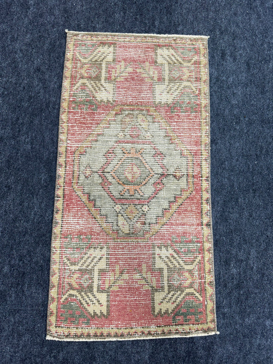 Turkish Yastik Rug  1'8" x  3'2" #24366