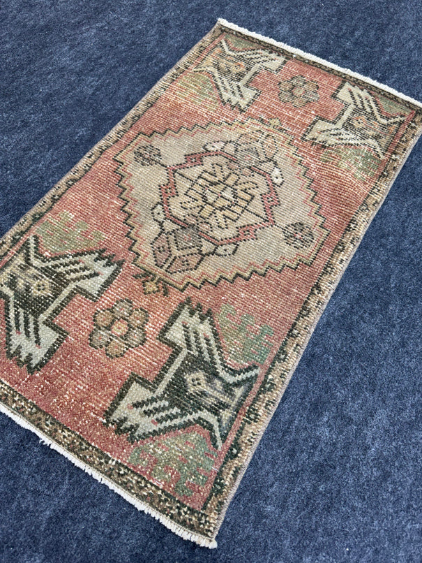 Turkish Yastik Rug  1'8" x  2'10" #24364