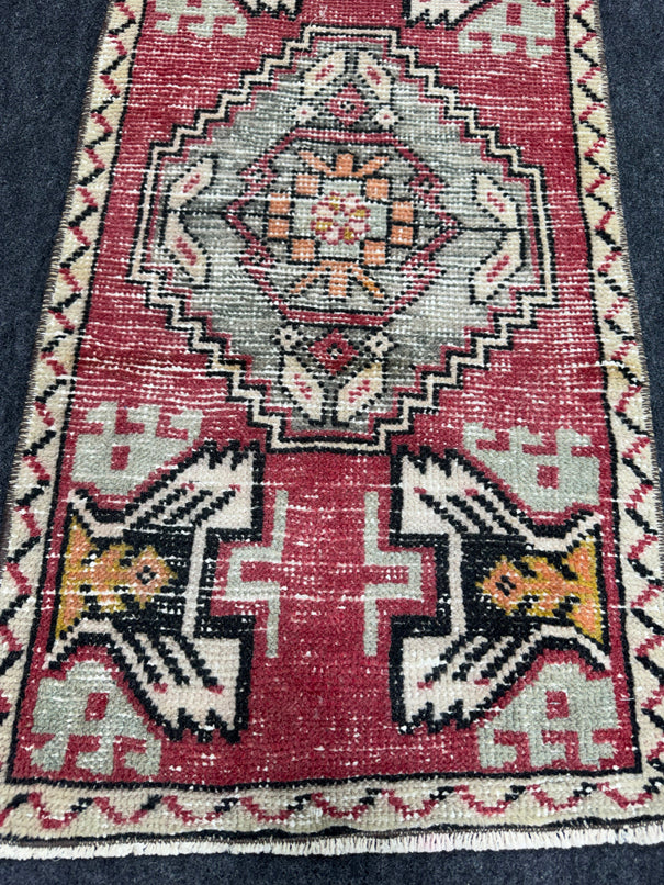 Turkish Yastik Rug  1'7" x  3' #24356