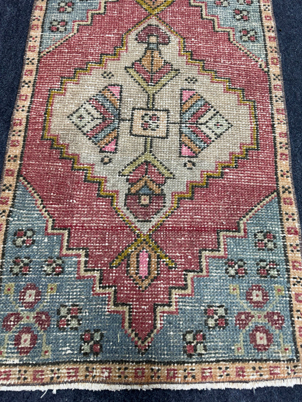 Turkish Yastik Rug  1'9" x  3'1" #24357