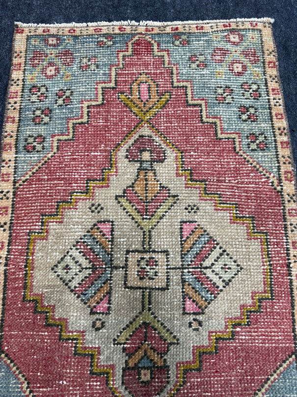 Turkish Yastik Rug  1'9" x  3'1" #24357